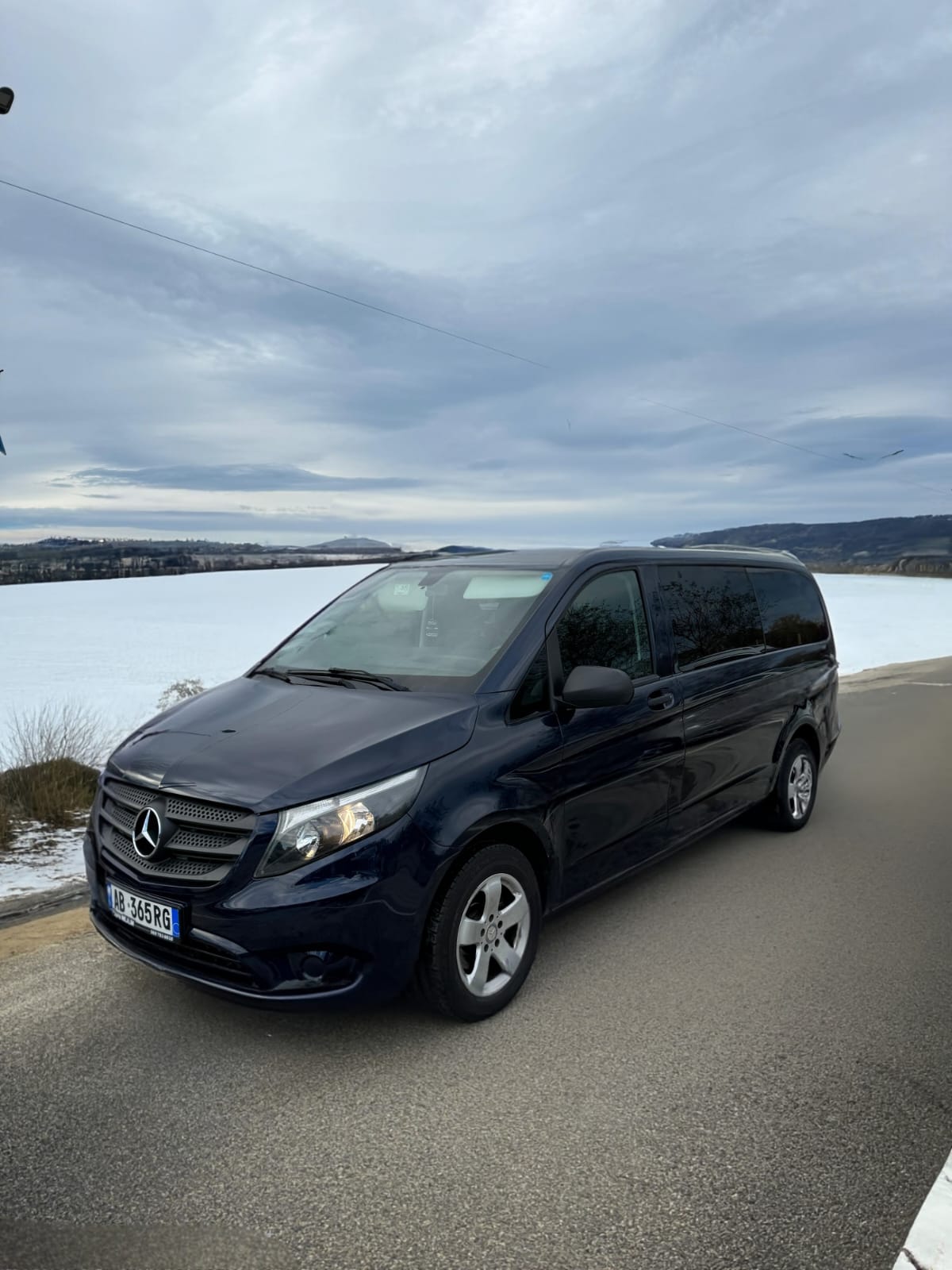 Mercedez Benz V-Class 220d Rent in AL