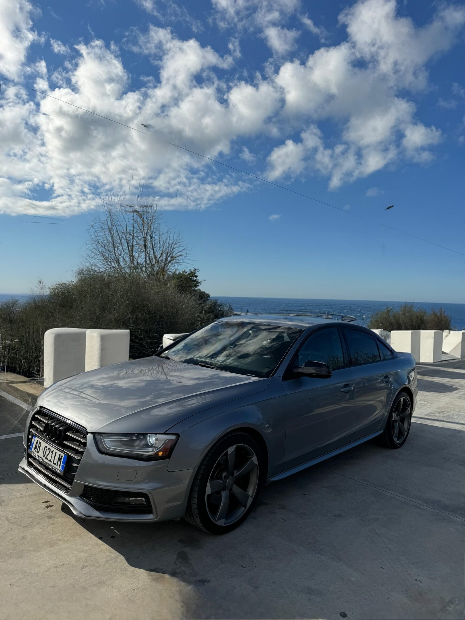 Audi A4 2.0T Rent in AL